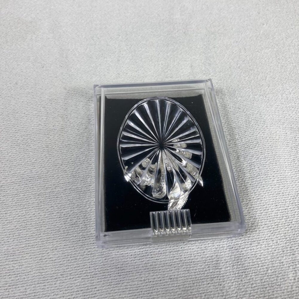 Silver Swirl Christmas Tree Brooch Pin in Display Box Vintage Holiday Jewelry - Picture 4 of 8